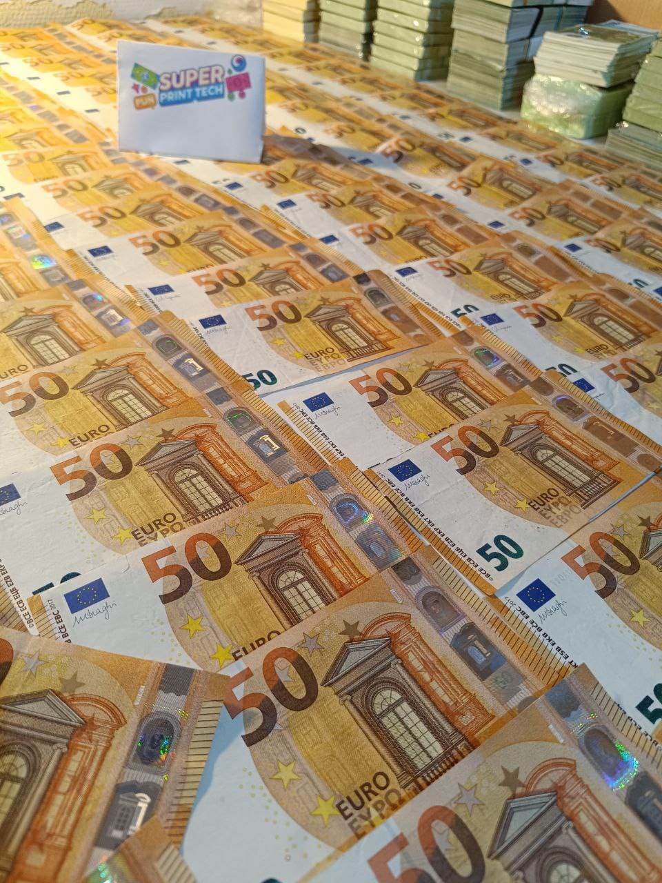 Buy counterfeit polymer bills from a reliable source